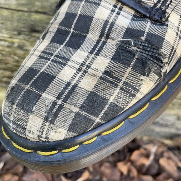 Dr Martens England Plaid Vegetarian Grunge Combat BootsWomen's 8 US 6 UK - Picture 7 of 15